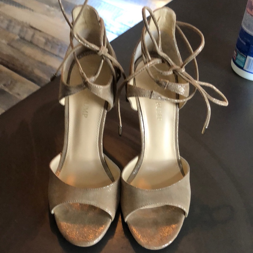 Ivanka Trump size 7.5 heels